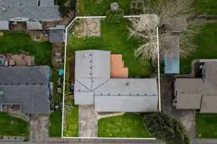555 Sacre Ln N, Monmouth, OR 97361 - Photo 5