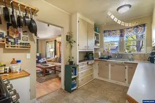 517 NW 16th St, Corvallis, OR 97330 - Photo 7