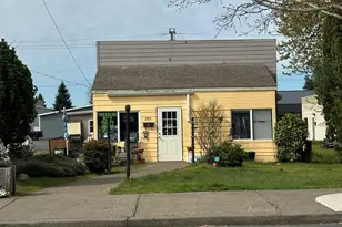 155 N 2nd Ave, Stayton, OR 97383 - Photo 1