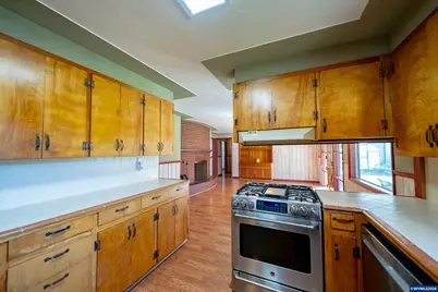 850 Empire St NW, Salem, OR 97304 - Photo 9