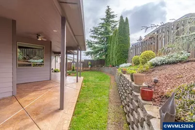 2074 Celeen Av SE, Salem, OR 97302 - Photo 45