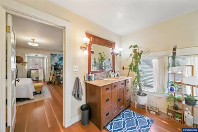 227 SW 7th St, Corvallis, OR 97333 - Photo 17