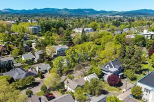227 SW 7th St, Corvallis, OR 97333 - Photo 31