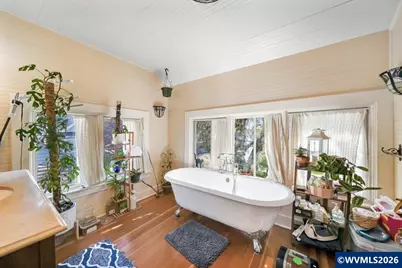 227 SW 7th St, Corvallis, OR 97333 - Photo 7