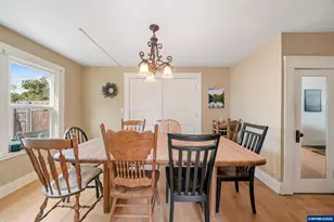 227 SW 7th St, Corvallis, OR 97333 - Photo 11