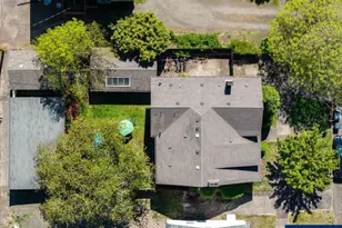 227 SW 7th St, Corvallis, OR 97333 - Photo 27