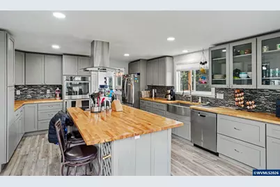 1450 Beaumont Dr NW, Salem, OR 97304 - Photo 19