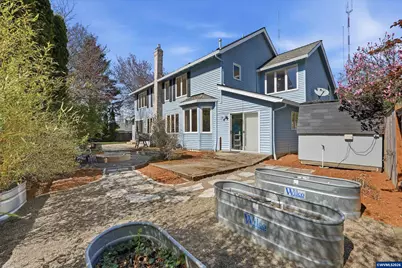 7025 SW Windemere Lp, Portland, OR 97225 - Photo 35