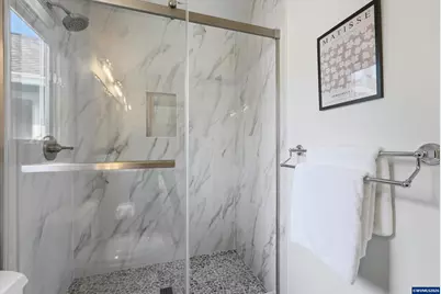 7025 SW Windemere Lp, Portland, OR 97225 - Photo 27