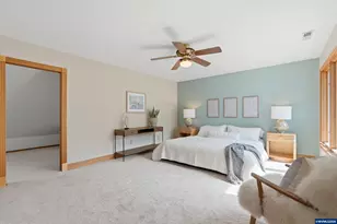 7025 SW Windemere Lp, Portland, OR 97225 - Photo 21