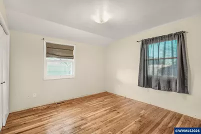 915 E Marquam St, Mount Angel, OR 97362 - Photo 13