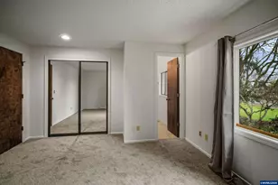 854 George St NW, Salem, OR 97304 - Photo 27