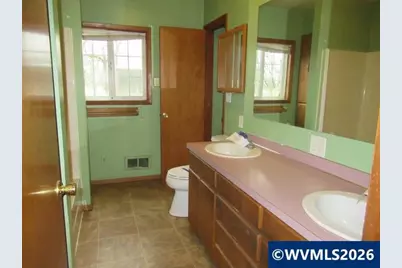 48091 E Lyons Mill City Dr, Lyons, OR 97358 - Photo 13