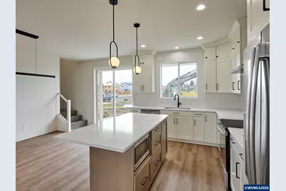 1281 Brown St, Woodburn, OR 97071 - Photo 13