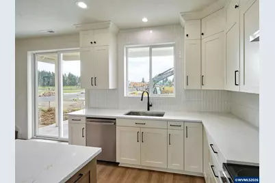 1281 Brown St, Woodburn, OR 97071 - Photo 15