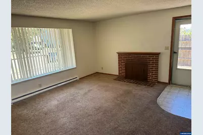 1375 Franklin (-1377) St NW, Salem, OR 97304 - Photo 5