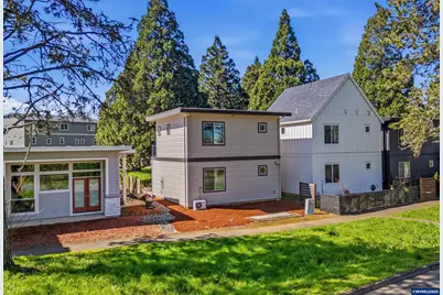 2042 Village Center Dr SE, Salem, OR 97302 - Photo 21