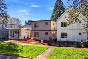 2042 Village Center Dr SE, Salem, OR 97302 - Photo 23