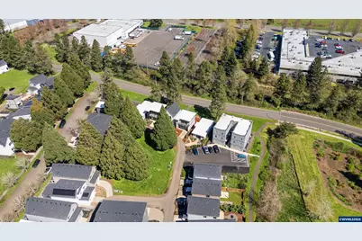 2042 Village Center Dr SE, Salem, OR 97302 - Photo 31