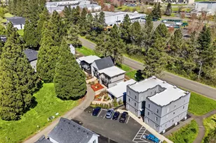 2042 Village Center Dr SE, Salem, OR 97302 - Photo 27