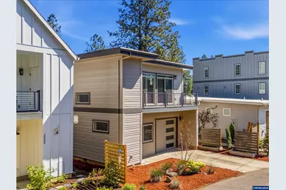 2042 Village Center Dr SE, Salem, OR 97302 - Photo 3