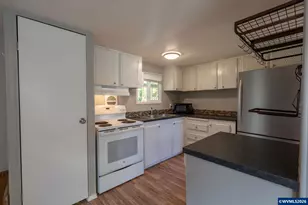 2010 SW 3rd St, Corvallis, OR 97333 - Photo 9