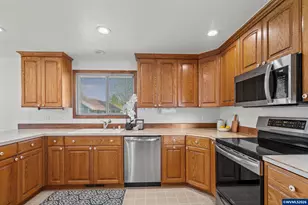 38565 Robinson Dr, Scio, OR 97374 - Photo 7