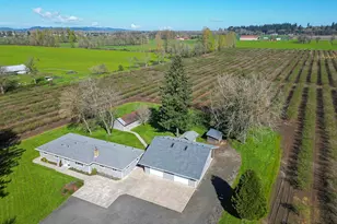 38565 Robinson Dr, Scio, OR 97374 - Photo 3