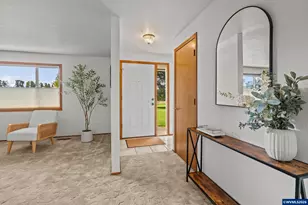 38565 Robinson Dr, Scio, OR 97374 - Photo 13