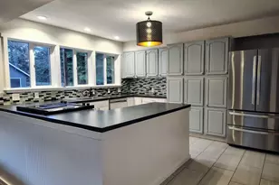 641 Dietz Ave NE, Keizer, OR 97303 - Photo 3