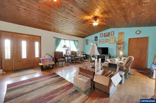 26257 Old Holley Rd, Sweet Home, OR 97386 - Photo 17