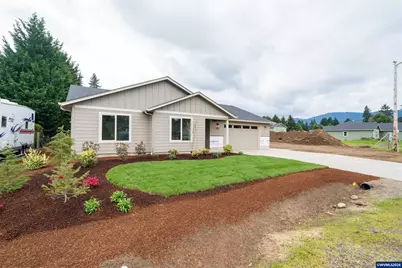 950 6th St, Lyons, OR 97358 - Photo 1