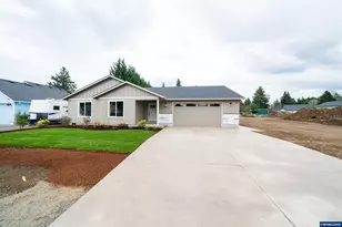 950 6th St, Lyons, OR 97358 - Photo 25