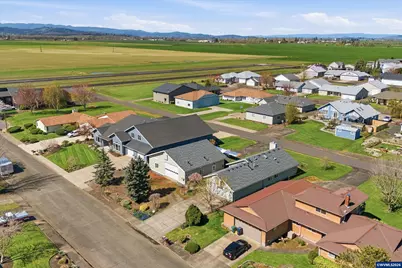 834 Cessna Dr, Independence, OR 97351 - Photo 5