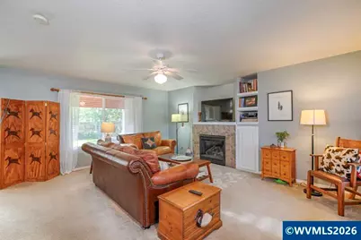 4722 Gill St NE, Salem, OR 97305 - Photo 3