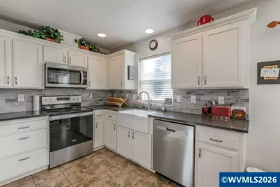 4722 Gill St NE, Salem, OR 97305 - Photo 11