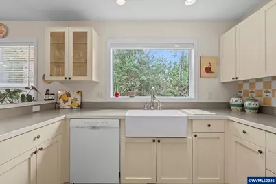 120 Ridge Crest Rd, Lincoln Beach, OR 97388 - Photo 17