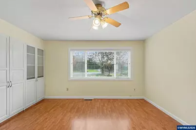 390 Salem Heights Av S, Salem, OR 97302 - Photo 21