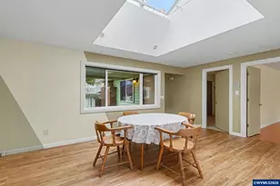 390 Salem Heights Ave S, Salem, OR 97302 - Photo 9