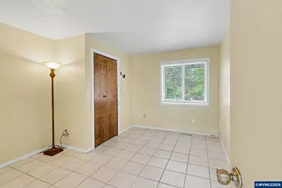 390 Salem Heights Av S, Salem, OR 97302 - Photo 23