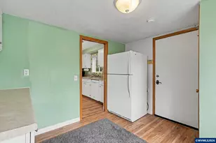 390 Salem Heights Ave S, Salem, OR 97302 - Photo 13