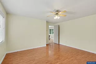 390 Salem Heights Ave S, Salem, OR 97302 - Photo 19