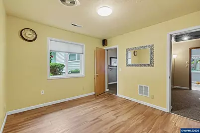 390 Salem Heights Av S, Salem, OR 97302 - Photo 29