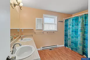 390 Salem Heights Ave S, Salem, OR 97302 - Photo 15