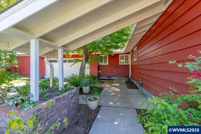 1490 Acacia Av, Eugene, OR 97408 - Photo 37