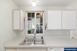 489 NE Conifer Bl, Corvallis, OR 97330 - Photo 7