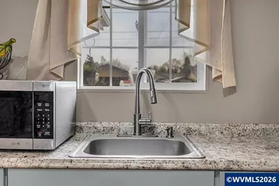 540 Leasure St, Woodburn, OR 97071 - Photo 11