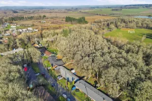 239 NE Azalea Dr, Corvallis, OR 97330 - Photo 33