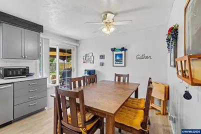 4540 Lark Ct NE, Salem, OR 97301 - Photo 9