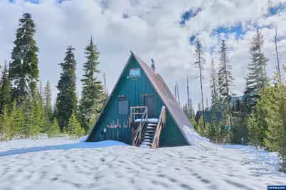 27605 Big Lake Rd, Sisters, OR 97759 - Photo 1